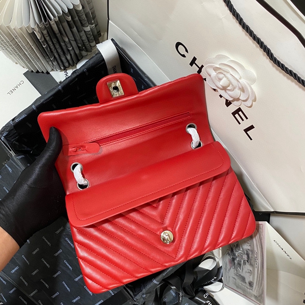 シャネルバッグレプリカ着用イメージ